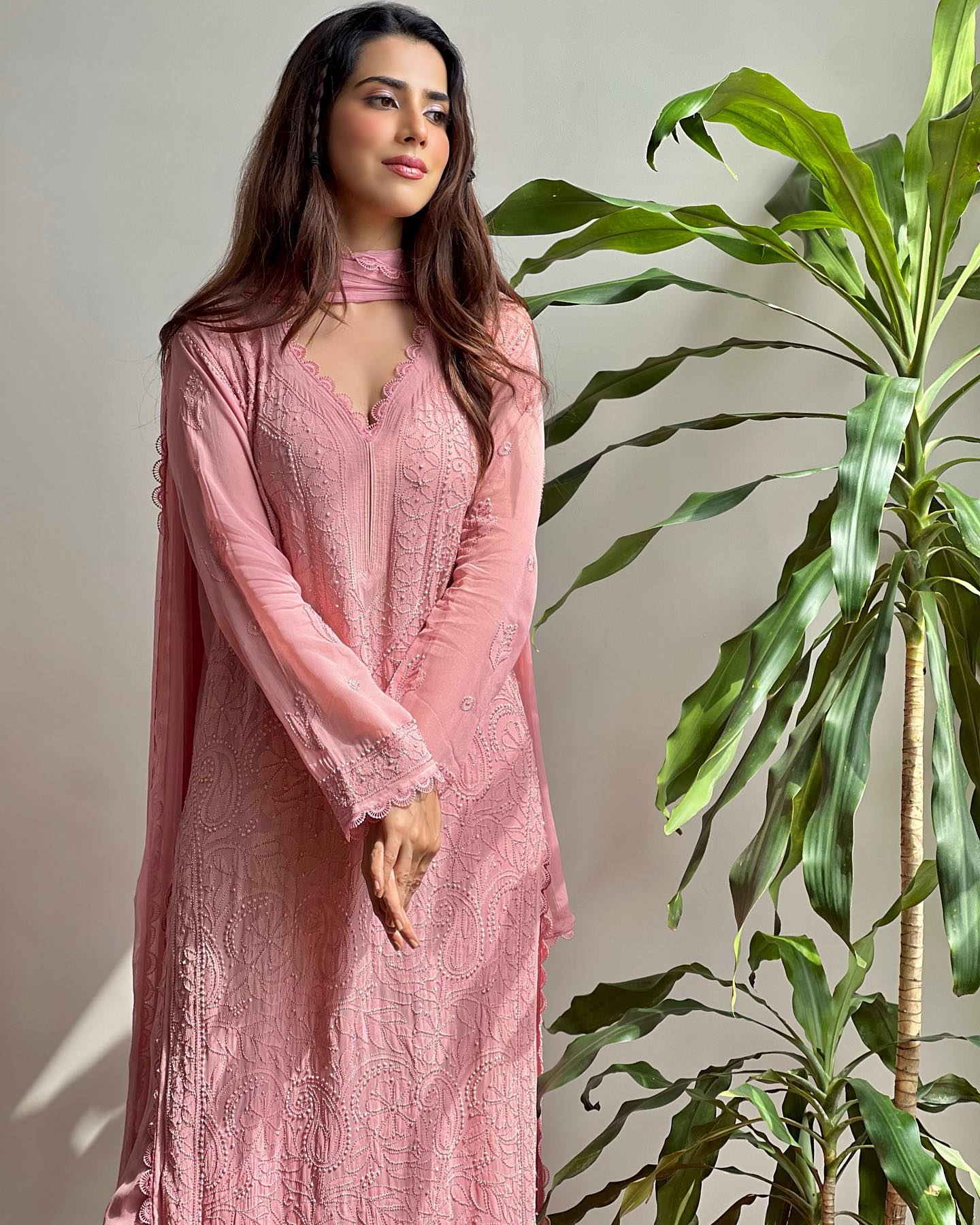 BEAUTIFUL PINK COLORED EMBROIDERY WORKED KURTA SET WITH