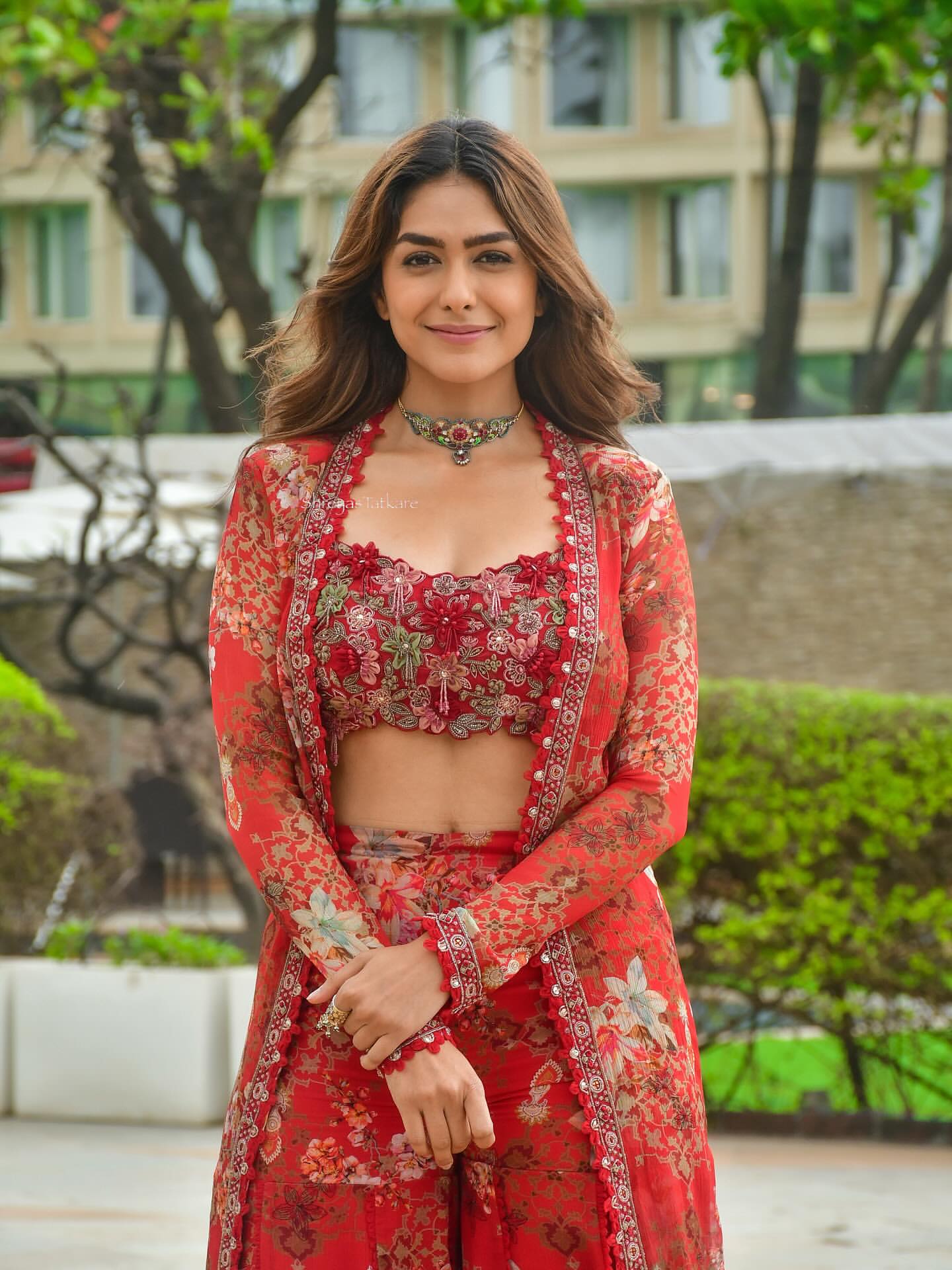 Celibrity inspired  Red Blossom Georgette Co-ord with Jacket