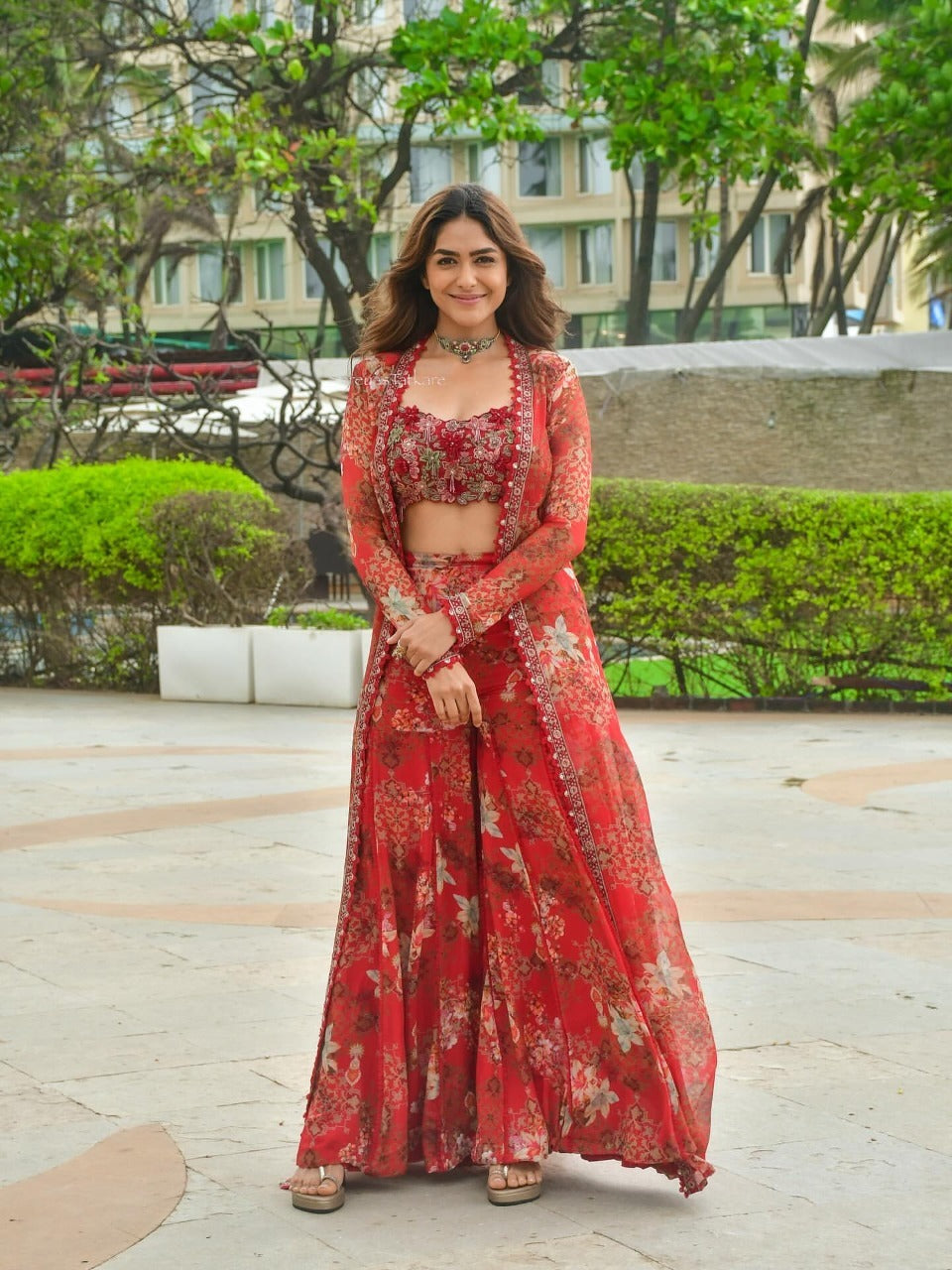 Celibrity inspired  Red Blossom Georgette Co-ord with Jacket