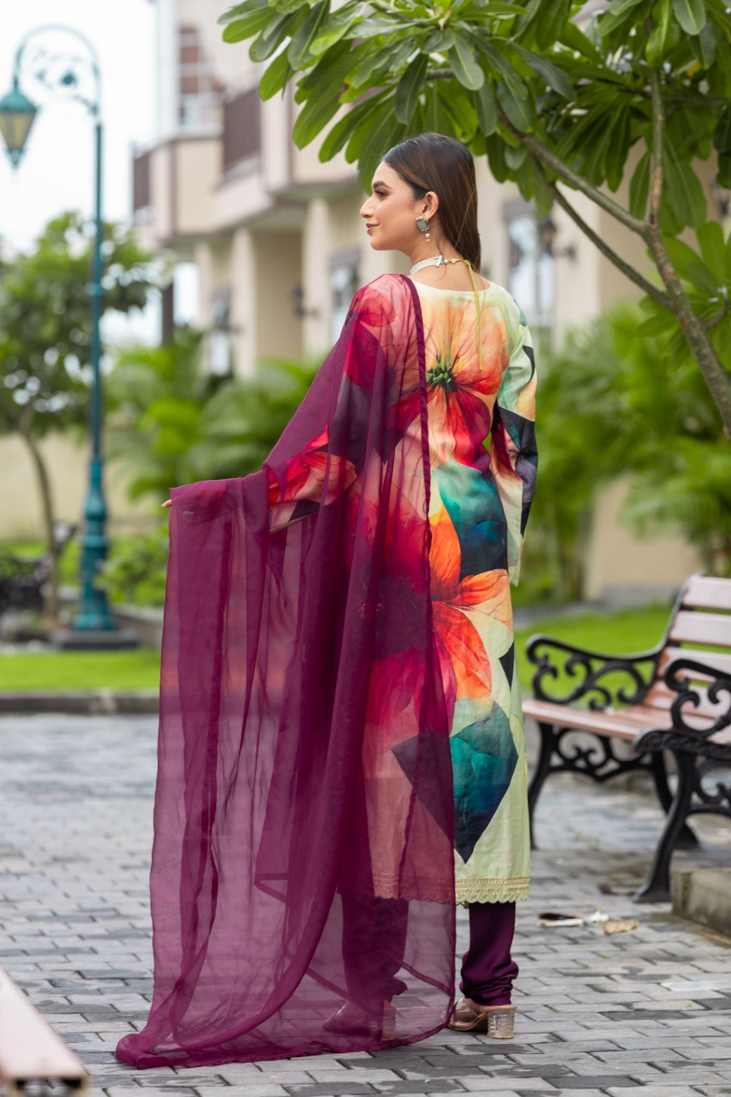Women Floral Printed Empire Thread Work Kurta with Chudidar & With Dupatta