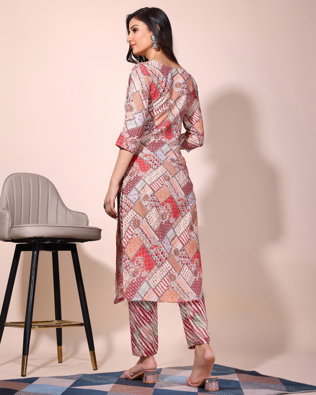 Multi printed cotton tow piece  kurta set (Multicolour)